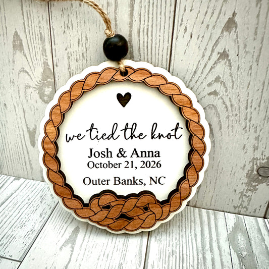Personalized “We Tied the Knot” Wedding Ornament – Nautical Knot Keepsake Heart